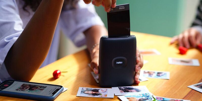 Portable Smartphone Camera Printers
